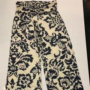 NWT BEAUTIFUL WIDE LEG PANTS
